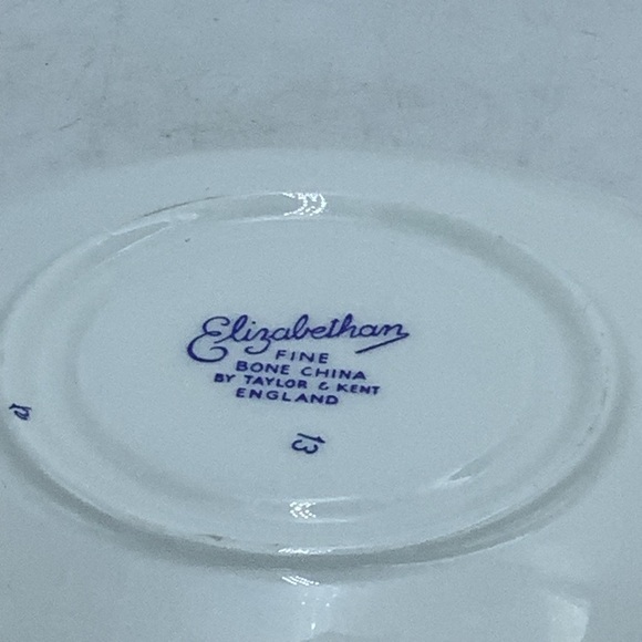 Taylor and Kent England Elizabethan Fine Bone China Teacup and Saucer - Picture 11 of 13